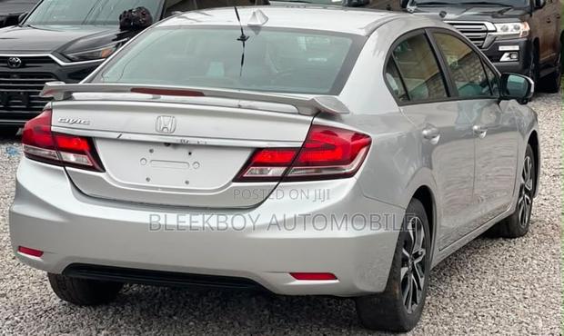 Honda Civic EX-L 4dr Sedan (1.8L 4cyl CVT) 2015 Silver