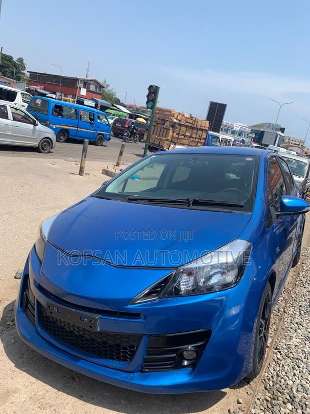 Toyota Vitz 2014 Blue