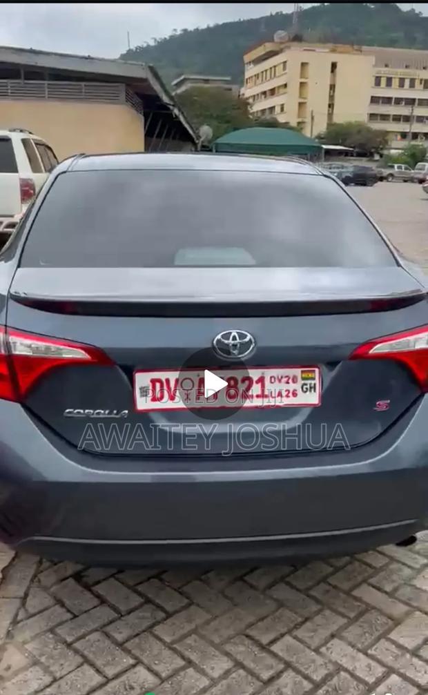 Toyota Corolla 2016 Blue
