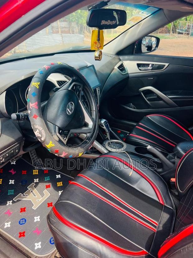 Hyundai Veloster 2014 Beige