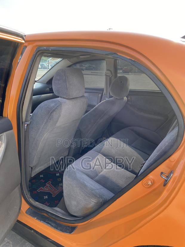 Toyota Corolla 2007 Orange