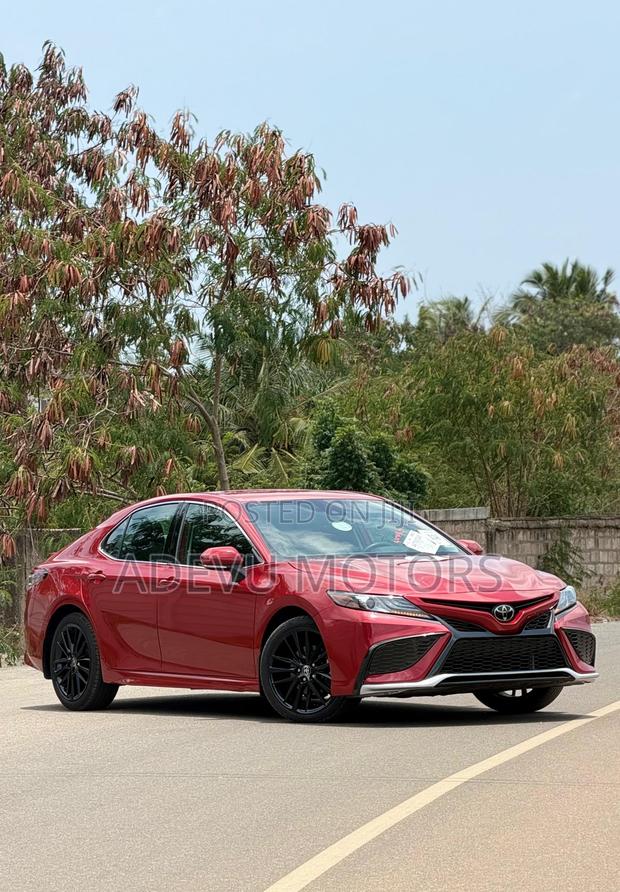 Toyota Camry XSE 2023 Red