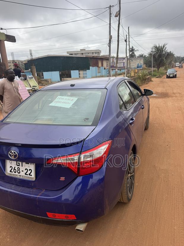 Toyota Corolla S Plus 4dr Sedan (1.8L 4cyl CVT) 2015 Blue