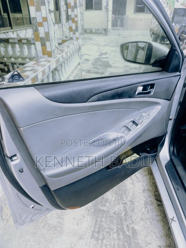 Hyundai Sonata 2012 Silver
