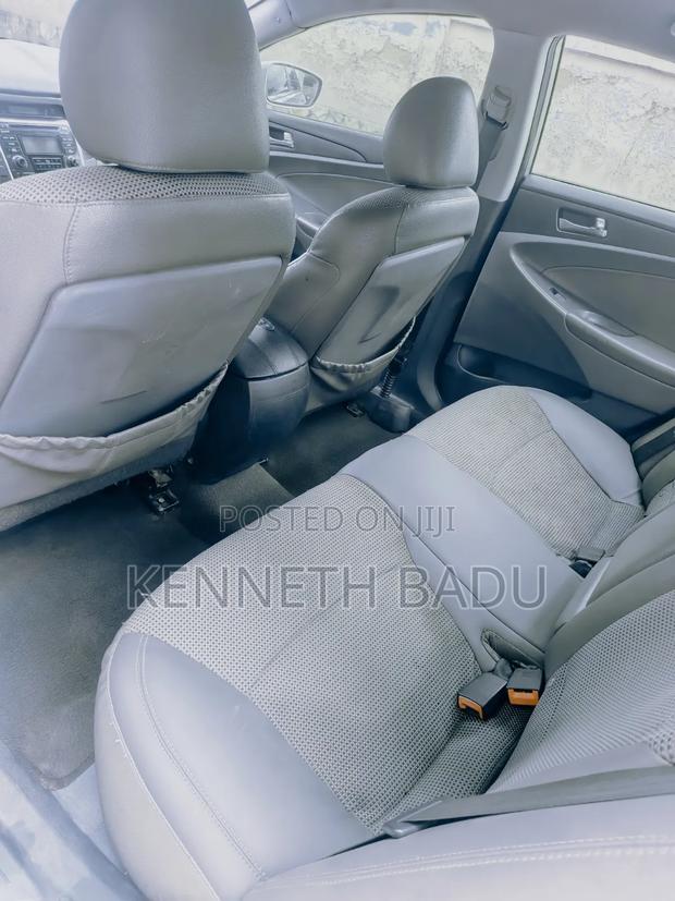 Hyundai Sonata 2012 Silver