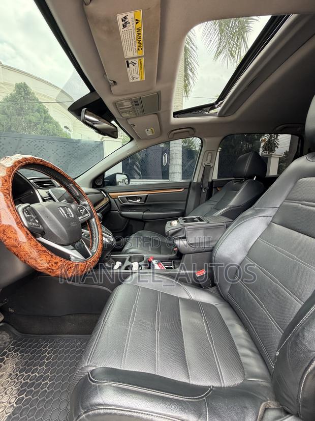 Honda CR-V Touring AWD 2019 Silver