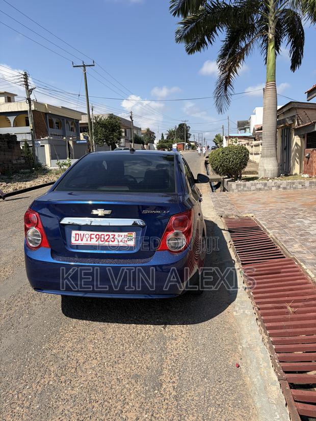 Chevrolet Sonic 2LT 2012 Blue