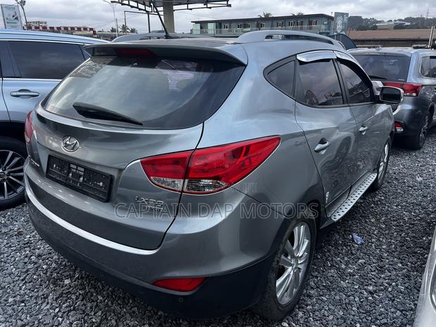 Hyundai Tucson Limited AWD 2013 Silver