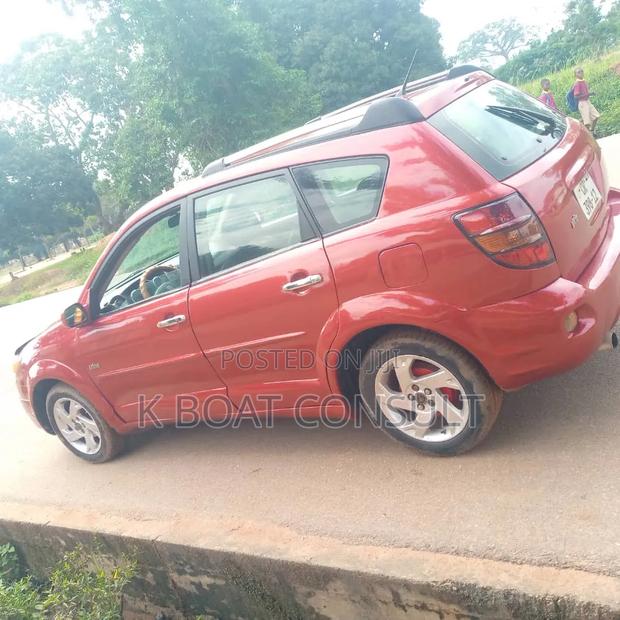 Pontiac Vibe 2010 Red
