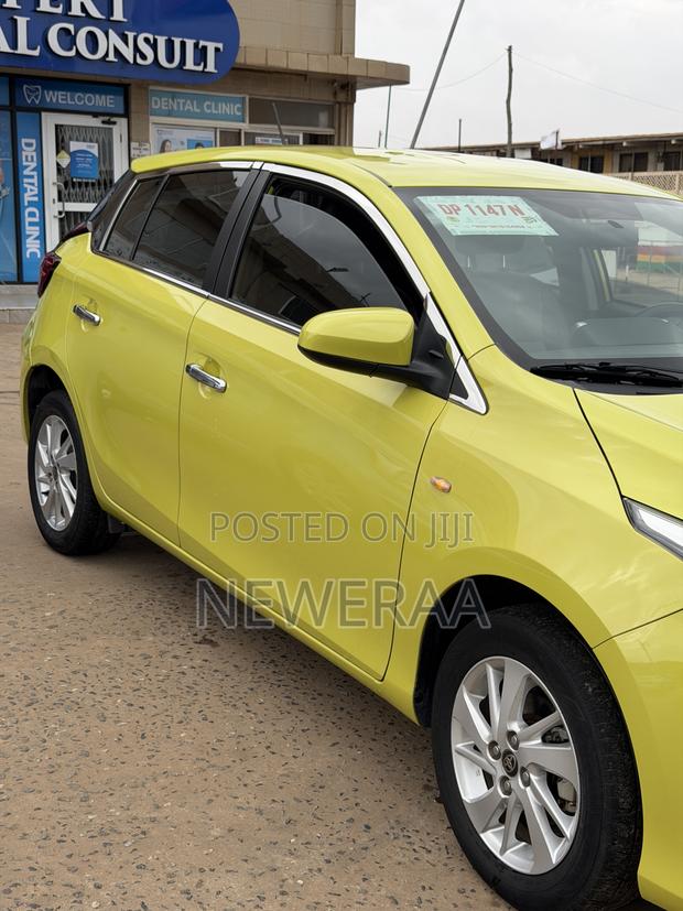 Toyota Yaris SE Hatchback 5dr 2016 Green