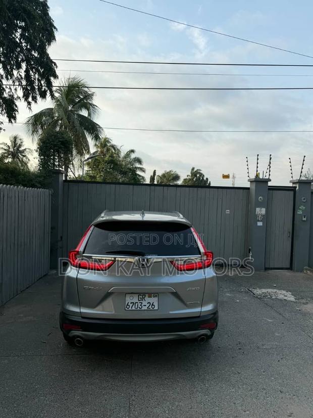 Honda CR-V Touring AWD 2018 Silver