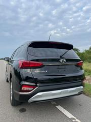 Hyundai Santa Fe SE 2.4 FWD 2019 Black for sale