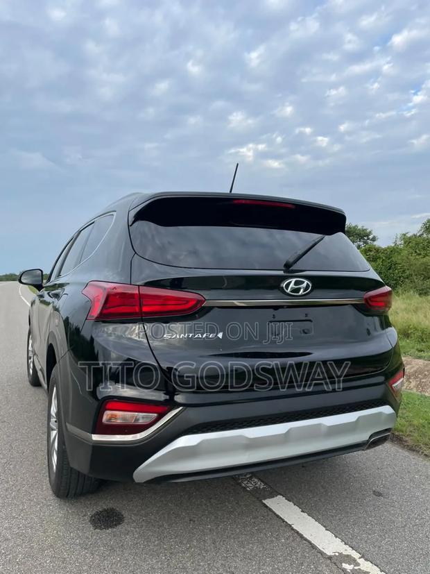 Hyundai Santa Fe SE 2.4 FWD 2019 Black