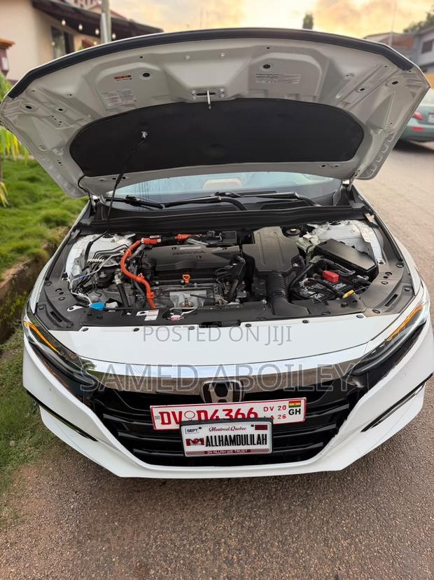 Honda Accord Touring 2.0T 2020 White