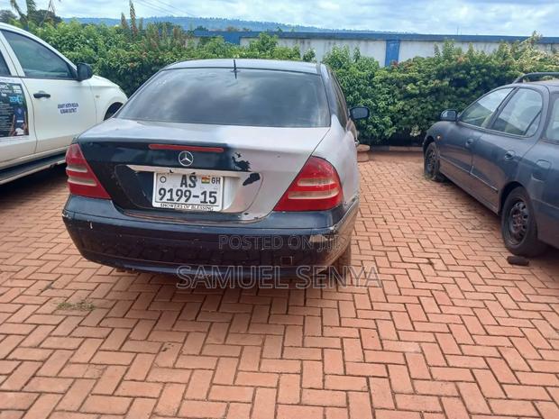 Mercedes-Benz C250 2003 Blue
