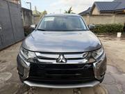 Mitsubishi Outlander SE FWD 2016 Gray for sale