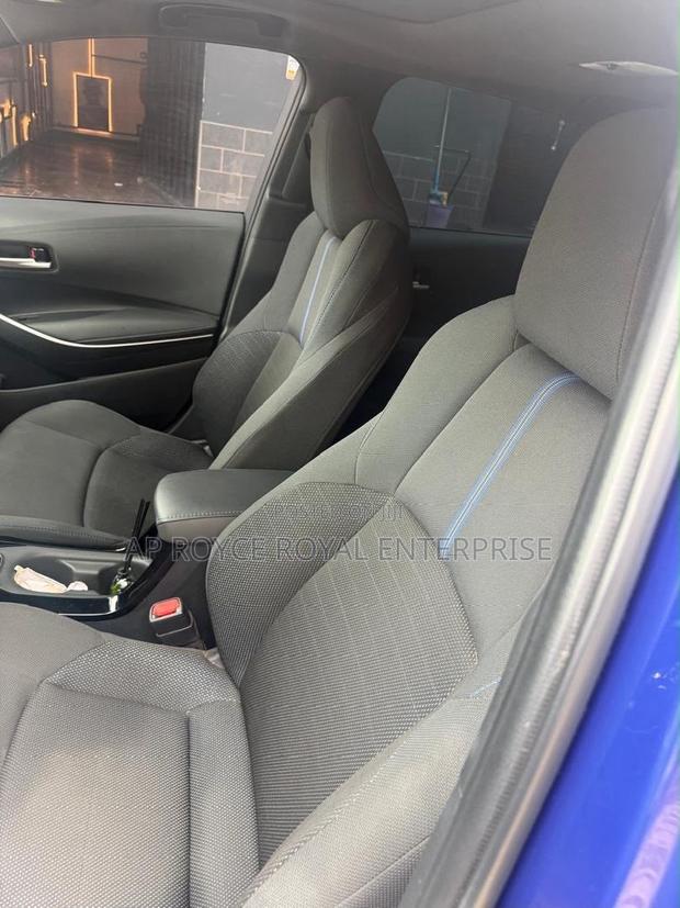 Toyota Corolla SE 2022 Blue