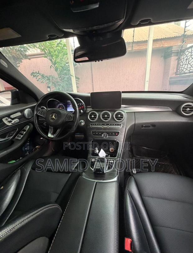 Mercedes-Benz C300 2016 Red