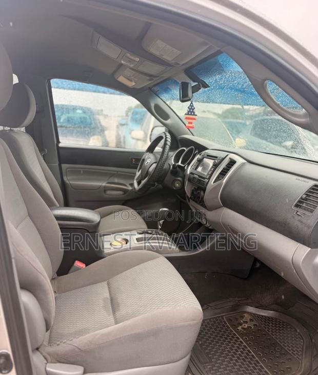 Toyota Tacoma 2014 Gray