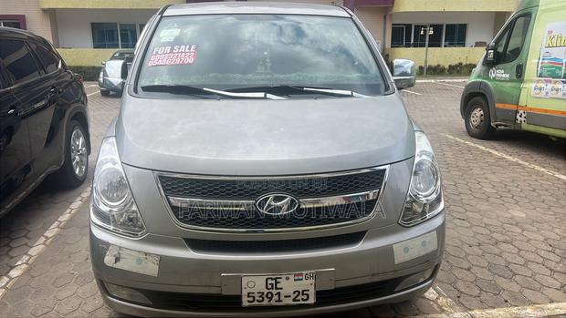 Hyundai H200 2016 Silver