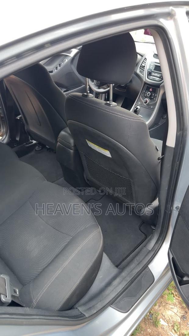 Hyundai Elantra 2016 Silver