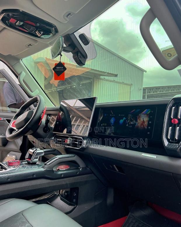 Jetour T2 2.0 Petrol AWD 2025 Black
