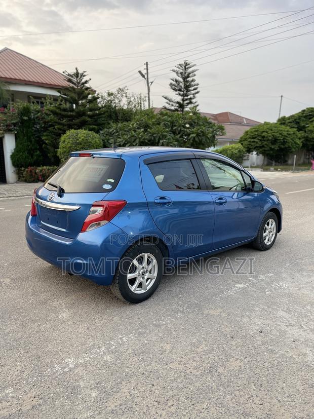 Toyota Vitz 1.5 FWD 3dr 2015 Blue
