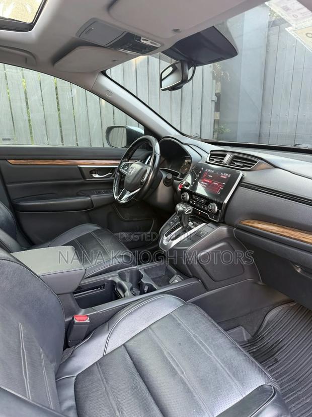 Honda CR-V Touring 4dr SUV (1.5L 4cyl CVT) 2017 Silver