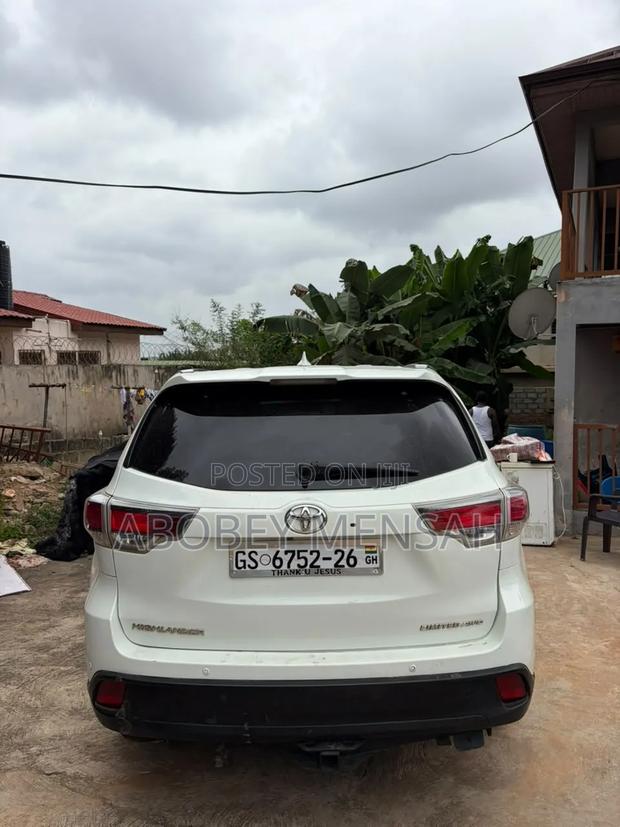 Toyota Highlander Limited V6 4x4 (3.5L 6cyl 6A) 2016 White