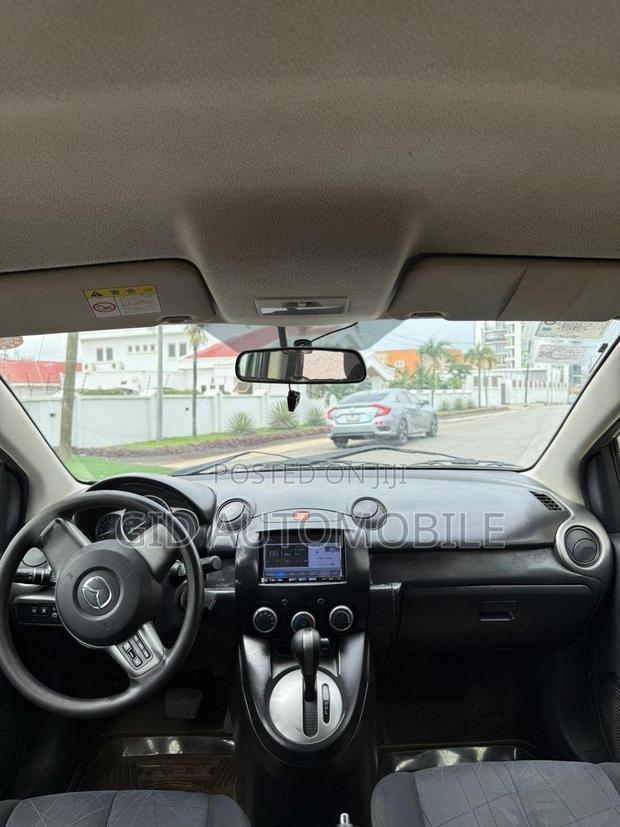 Mazda 2 2012 Gray