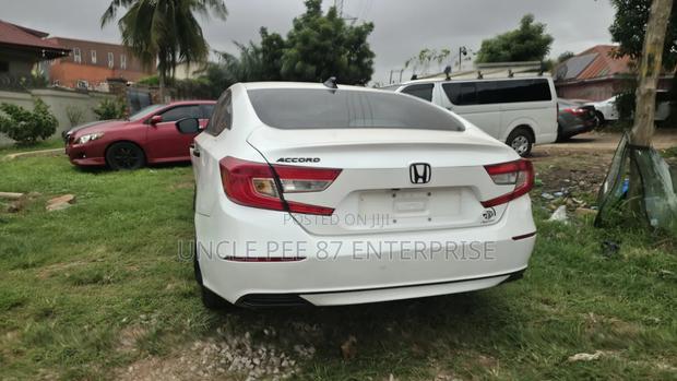 Honda Accord Sport 2018 White