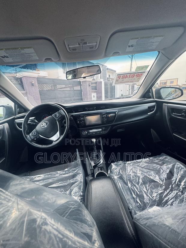 Toyota Corolla S 4dr Sedan (1.8L 4cyl CVT) 2015 Gray