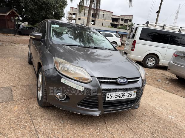 Ford Focus 2015 Gray