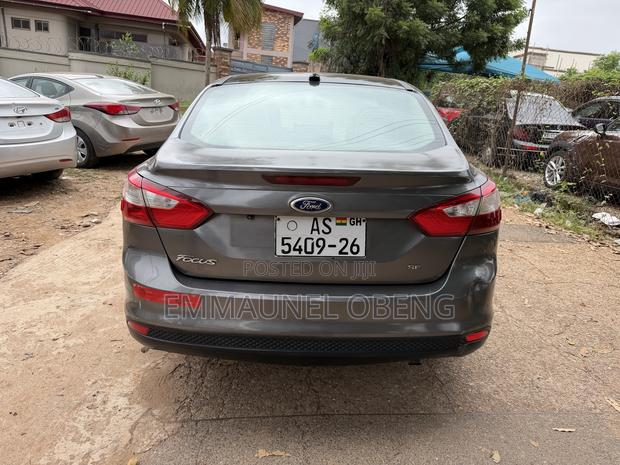 Ford Focus 2015 Gray