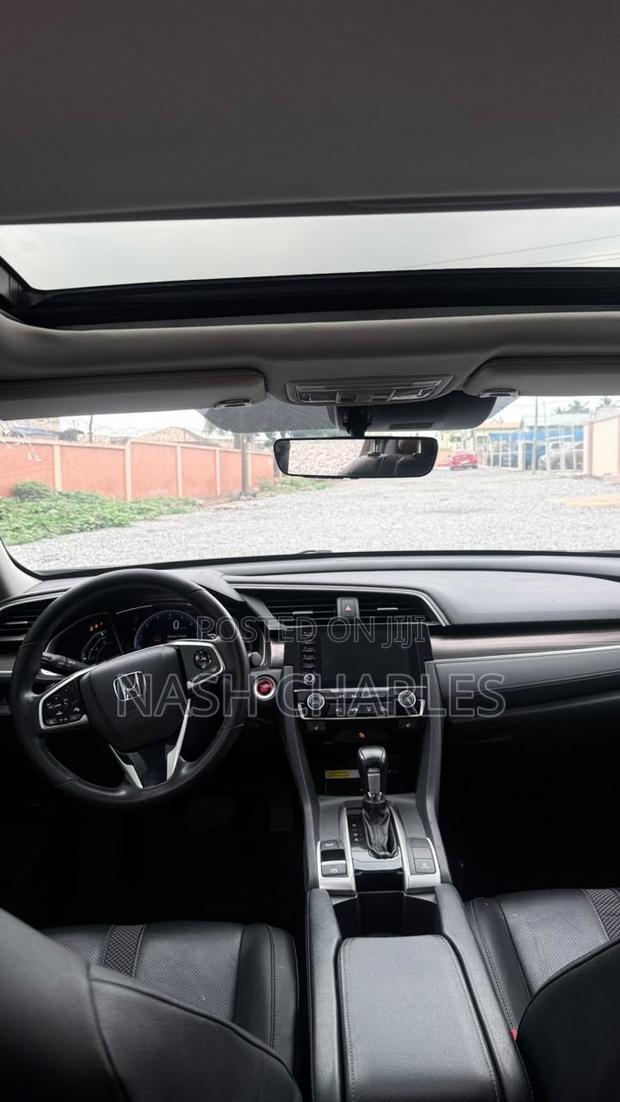 Honda Civic Touring Sedan 2019 Black