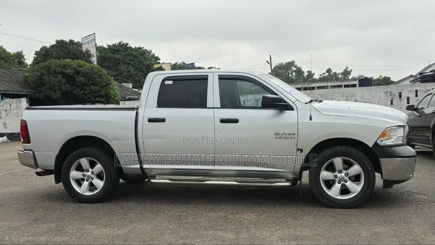 Dodge RAM 1500 5.7 Petrol AWD 2013 Silver