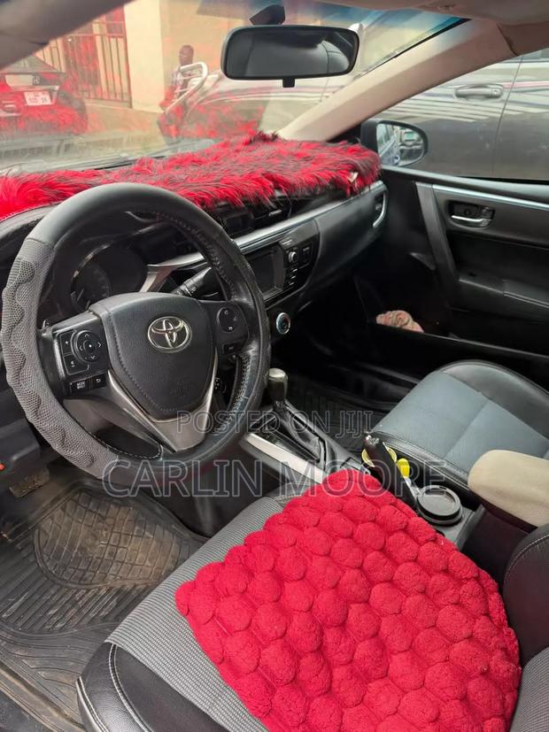 Toyota Camry 2020 White