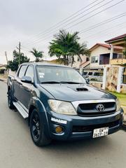 Toyota Hilux 2.5 D-4D 4X4 SRX 2011 Gray for sale