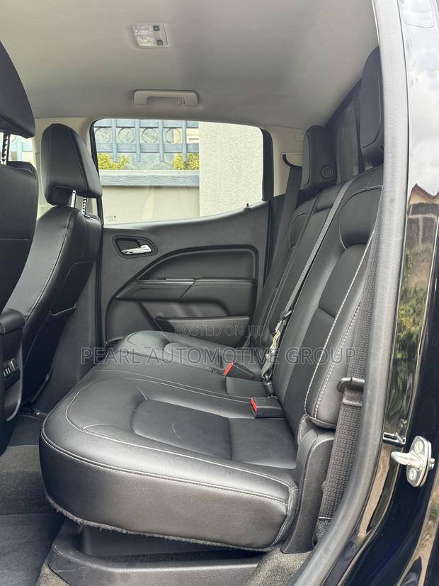 GMC Canyon SLT 4x4 Crew Cab 5 ft. box 128.3 in. WB 2016 Black
