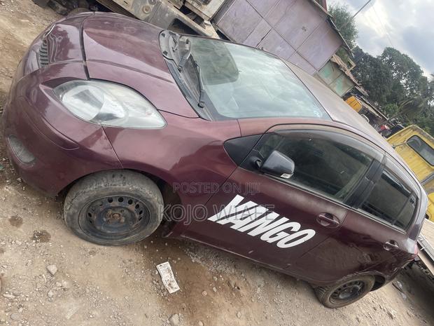 Toyota Vitz 2010 Burgundy