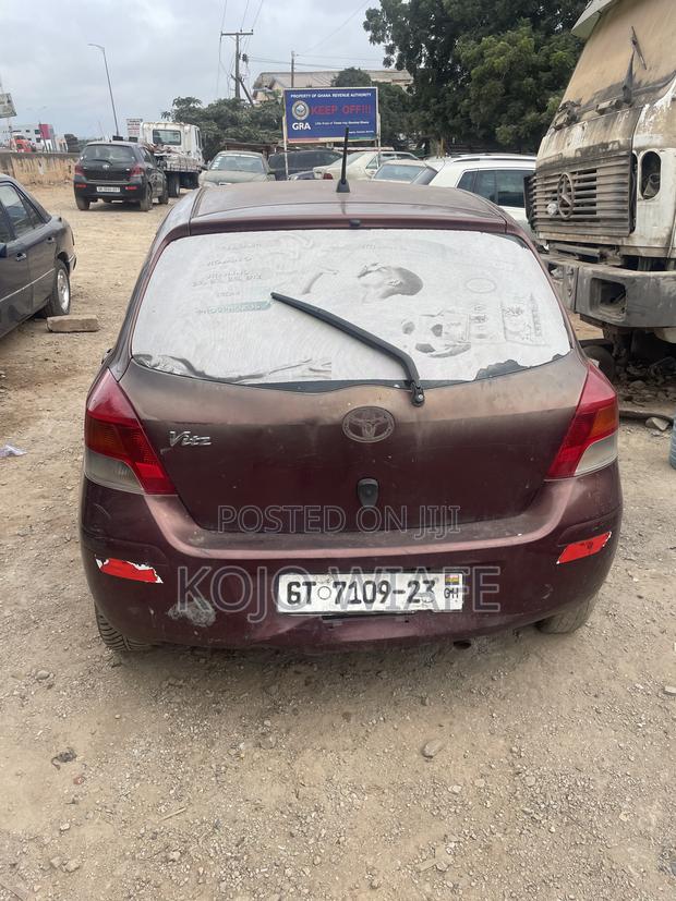 Toyota Vitz 2010 Burgundy
