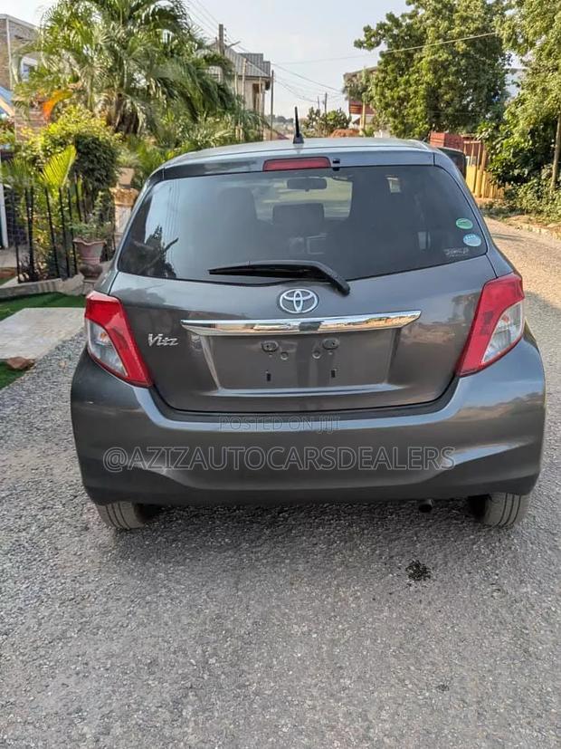Toyota Vitz 2013 Gray