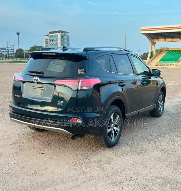 Toyota RAV4 2018 Black