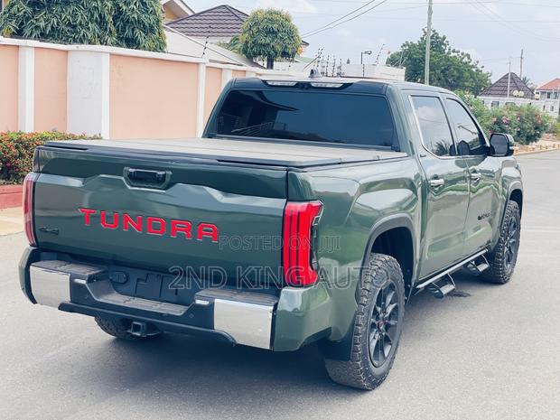 Toyota Tundra SR5 2022 Green