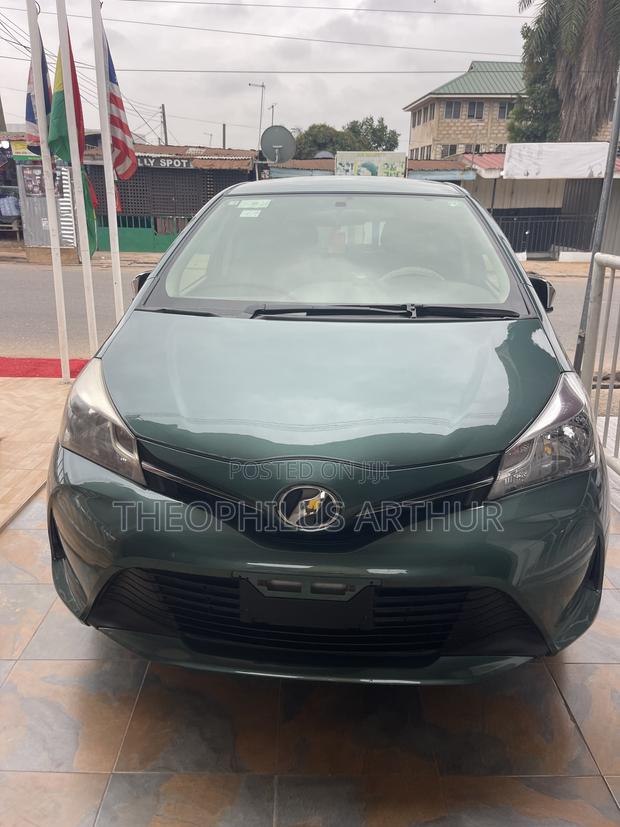 Toyota Vitz 1.5 FWD 3dr 2014 Green