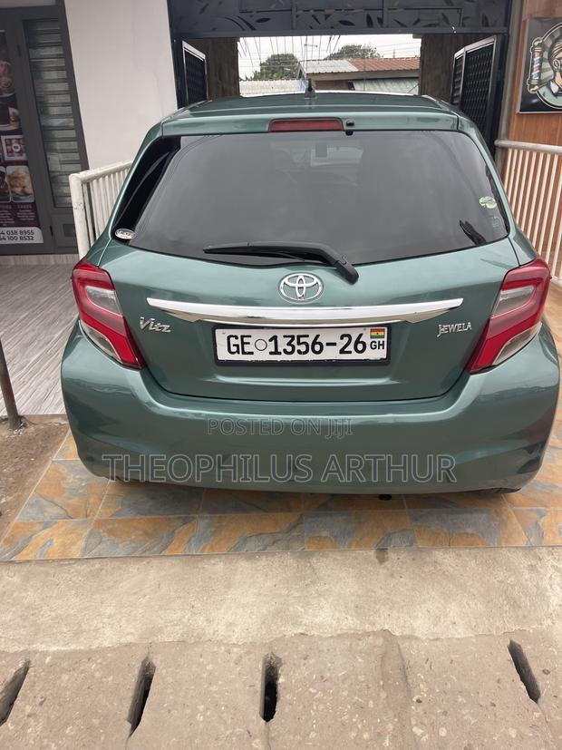 Toyota Vitz 1.5 FWD 3dr 2014 Green