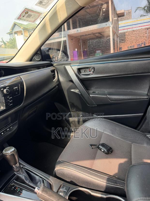 Toyota Corolla 2016 White