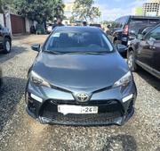 Toyota Corolla SE (1.8L 4cyl 6M) 2018 Gray for sale