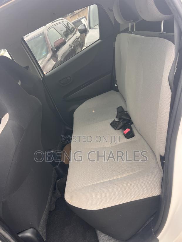 Toyota Vitz 1.3 AWD 3dr 2013 White