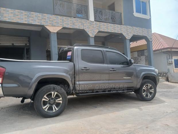 Toyota Tacoma 2017
